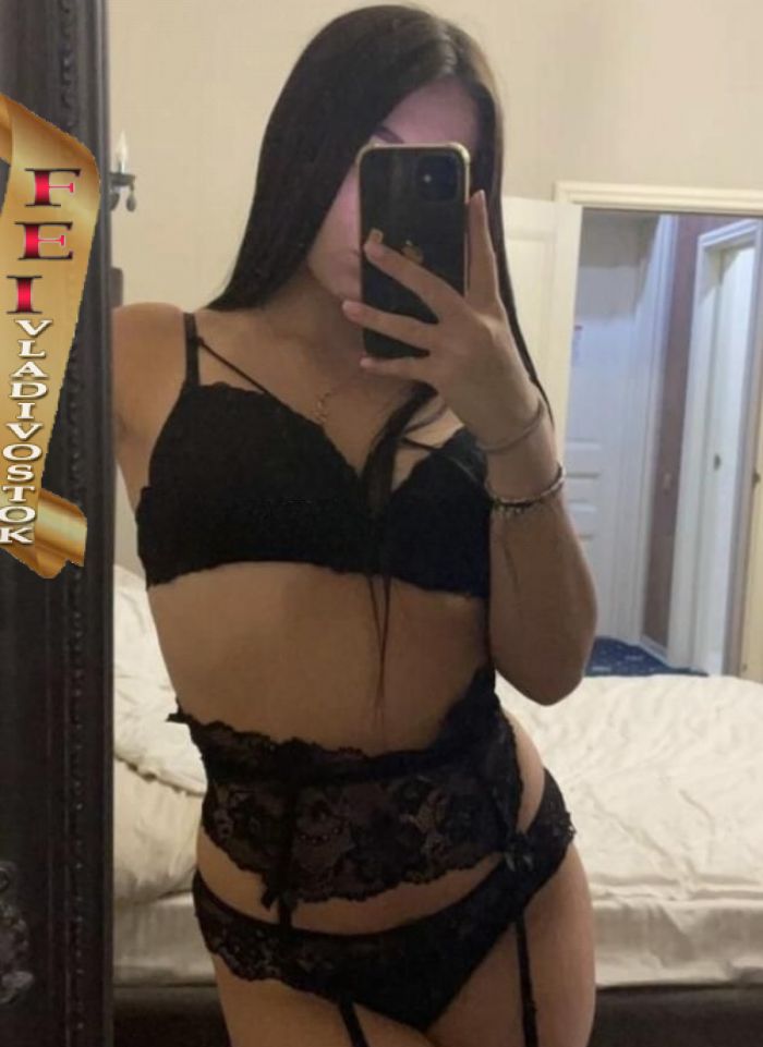   , , +7 (995) 697-5400